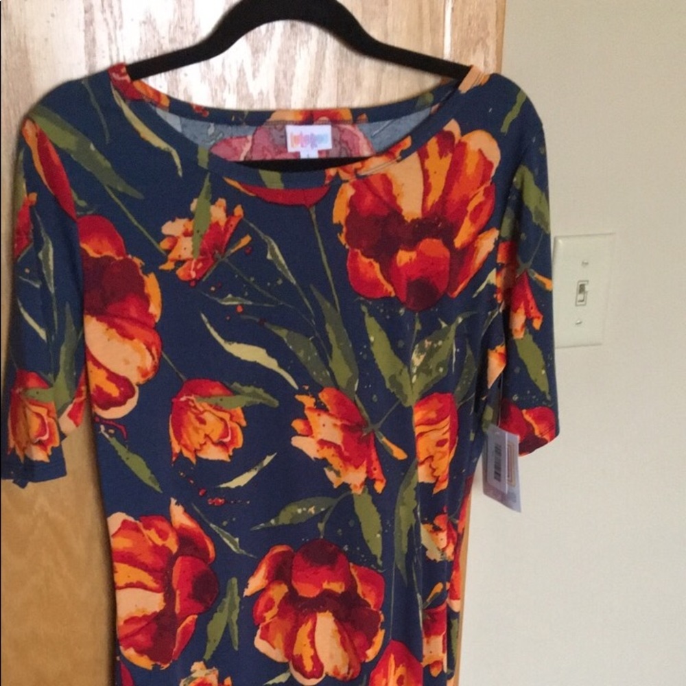 NWT Lularoe floral julia size large